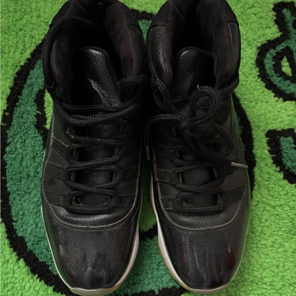Jordan 11 - Picture 3 of 5